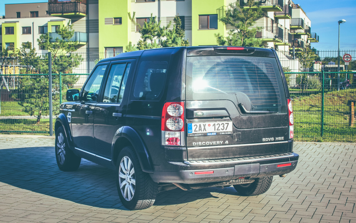 land-rover-discovery-4-1