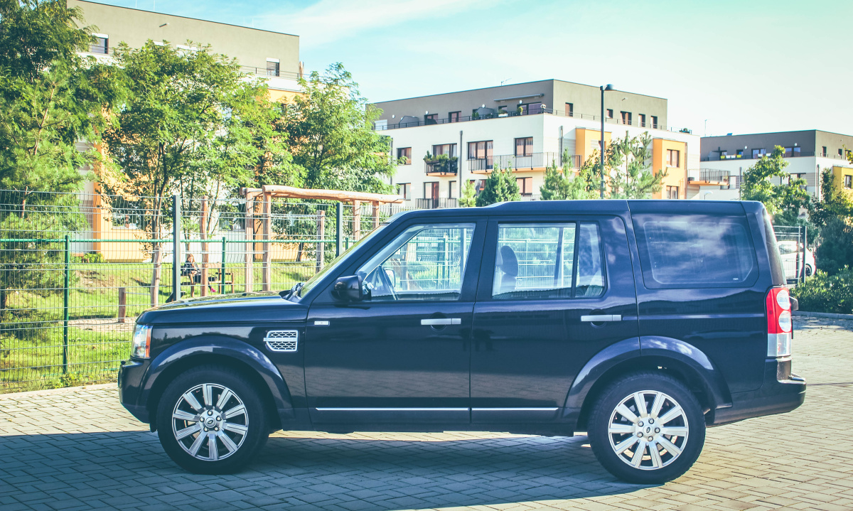 land-rover-discovery-4-4