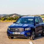 mercedes-benz-glb-2