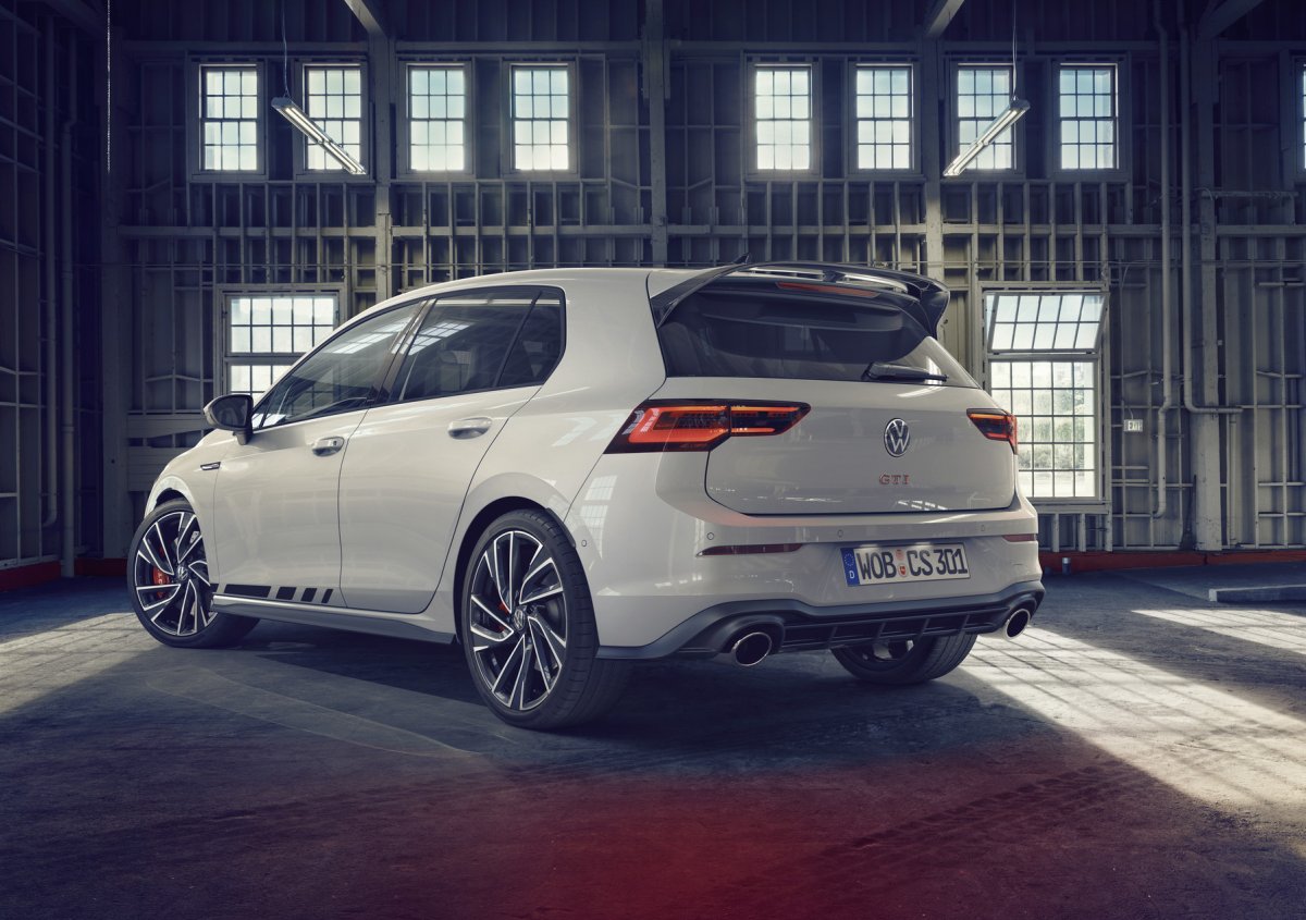 2021-volkswagen-golf-gti-clubsport-4