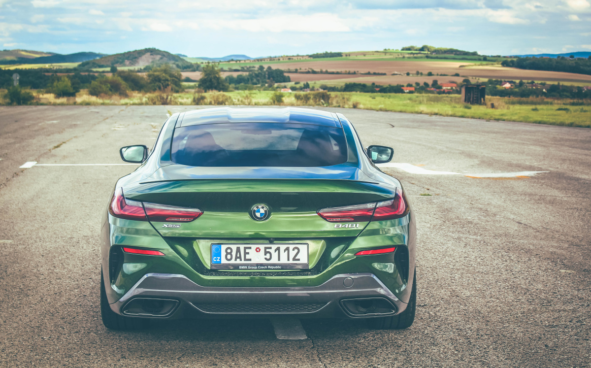 bmw-8-coupe-1