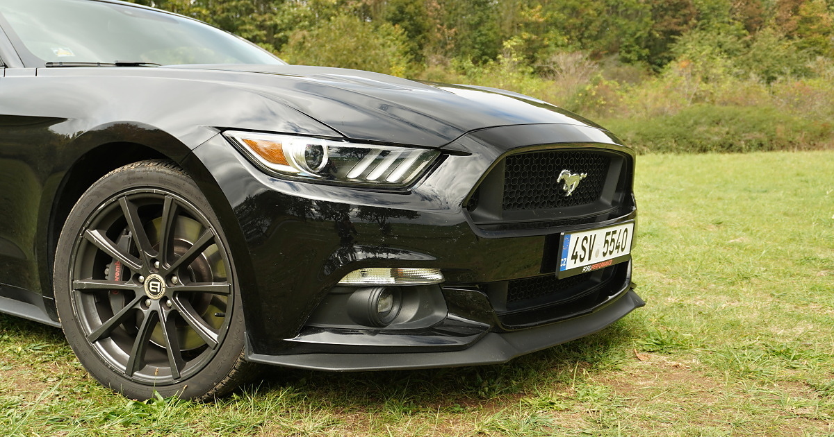 ford-mustang-gt-3