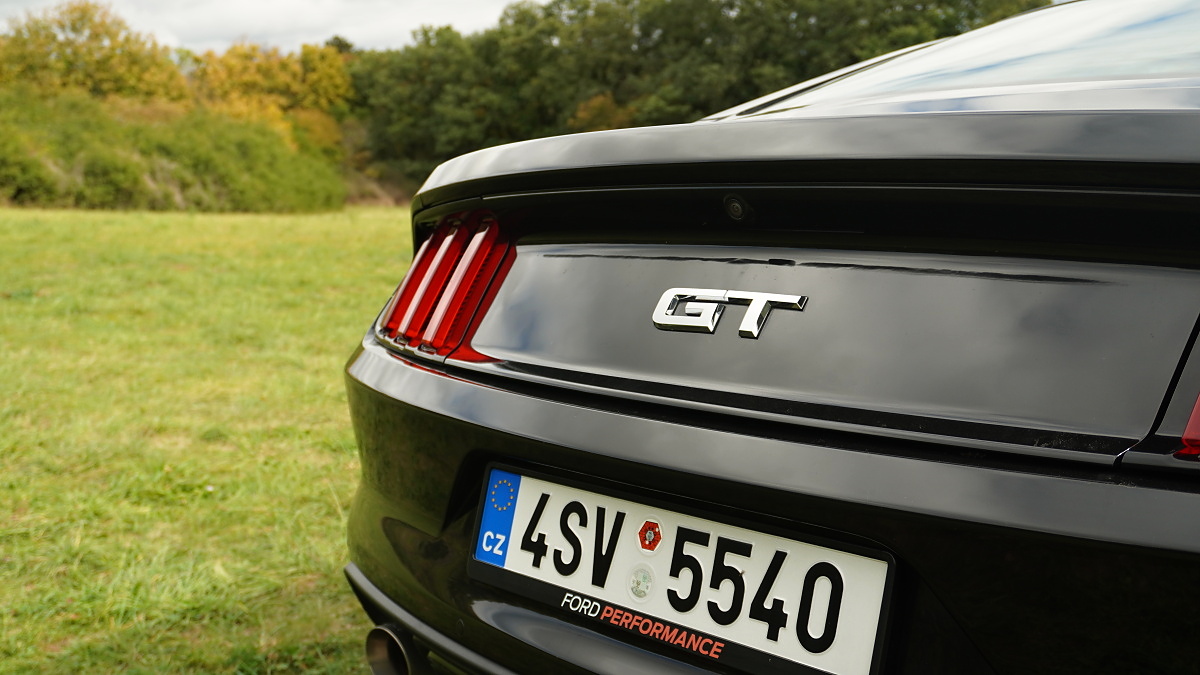 ford-mustang-gt-9