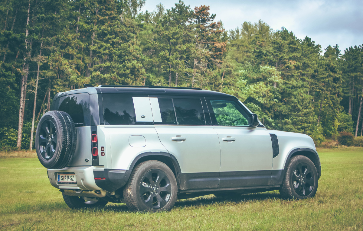 land-rover-defender-10