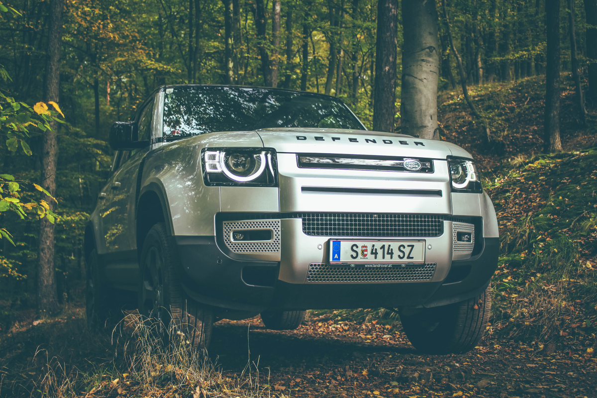 land-rover-defender-19