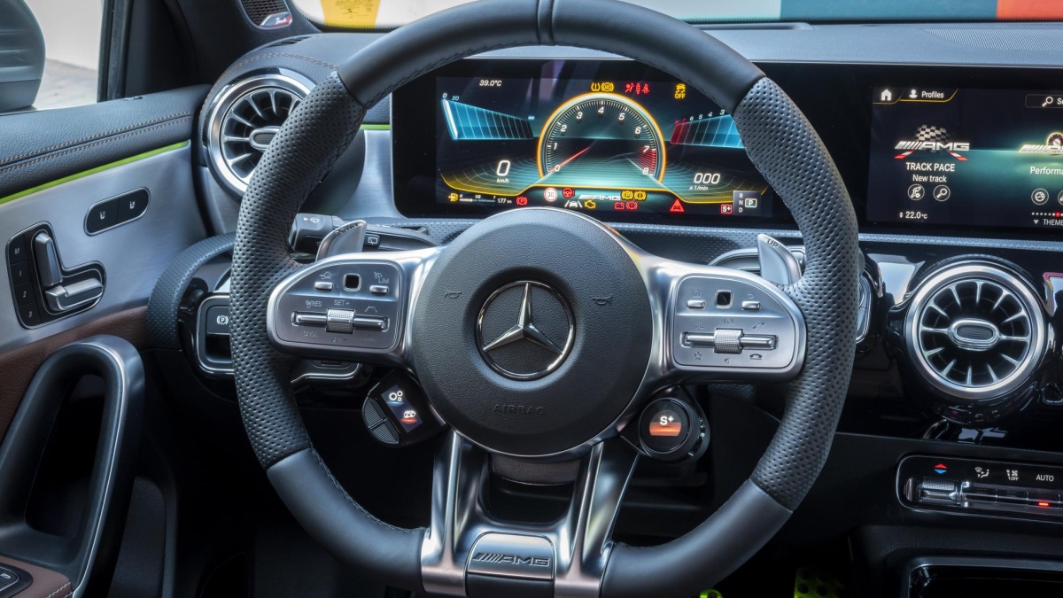 mercedes-amg-a45-s-1