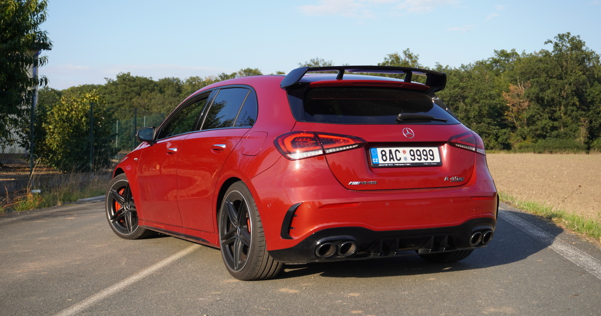 mercedes-amg-a45-s-11