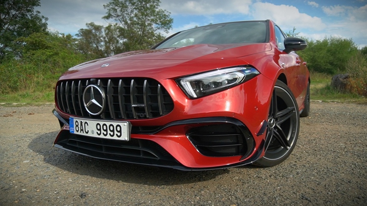mercedes-amg-a45-s-29