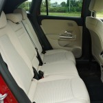 mercedes-benz-gla-2020-25