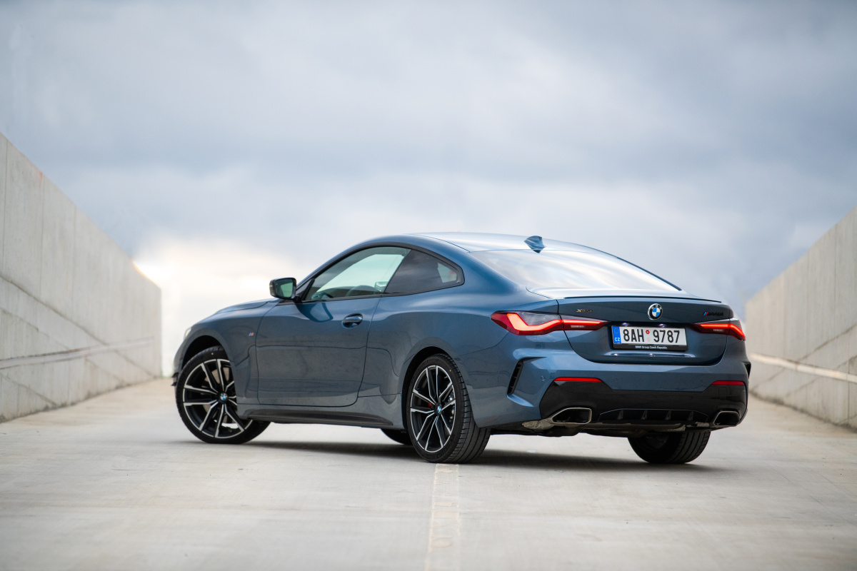 p90406264_highres_bmw-m440i-xdrive-cou