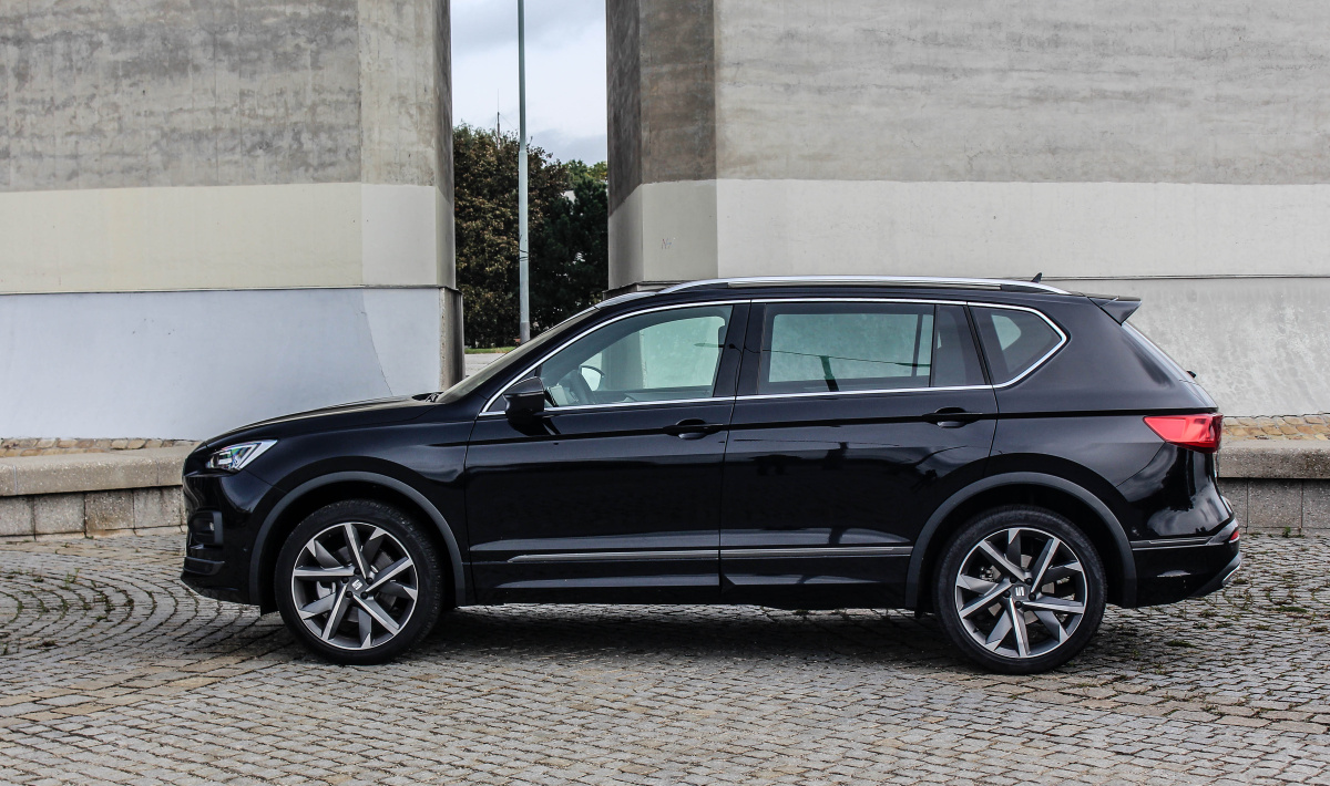 seat-tarraco-fr-1
