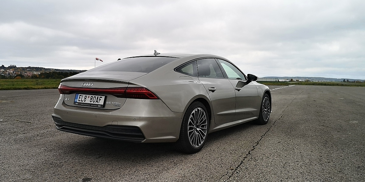 audi-a7-2020-18