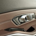 bmw-330e-g20-28