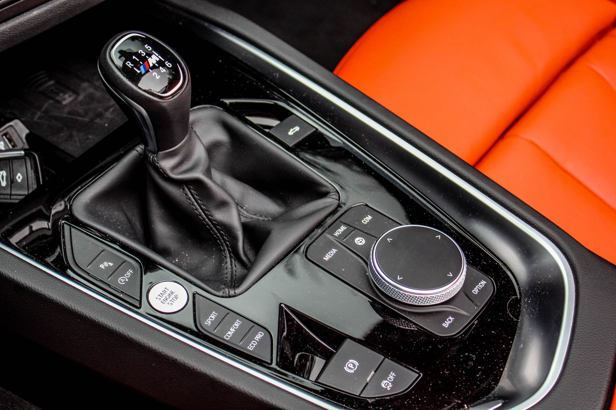 bmw-z4-2020-12