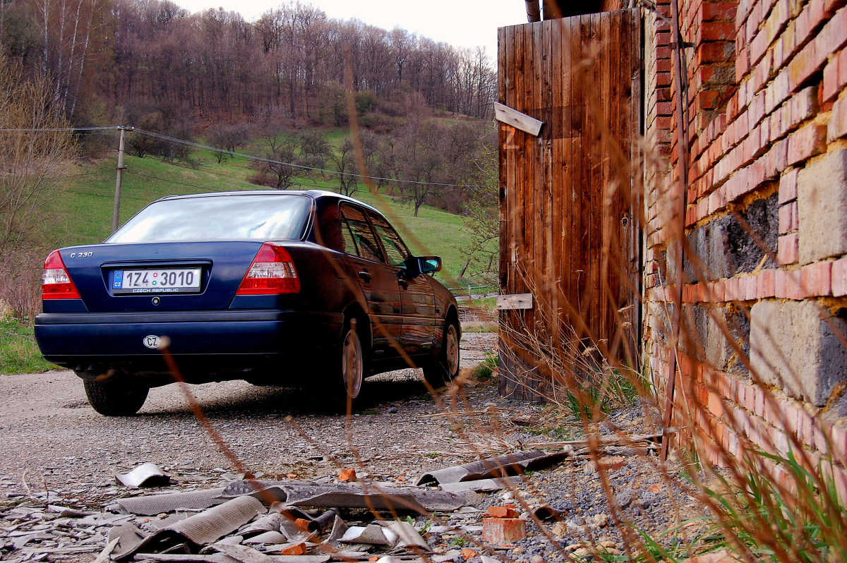 mercedes-benz-c-w202-23