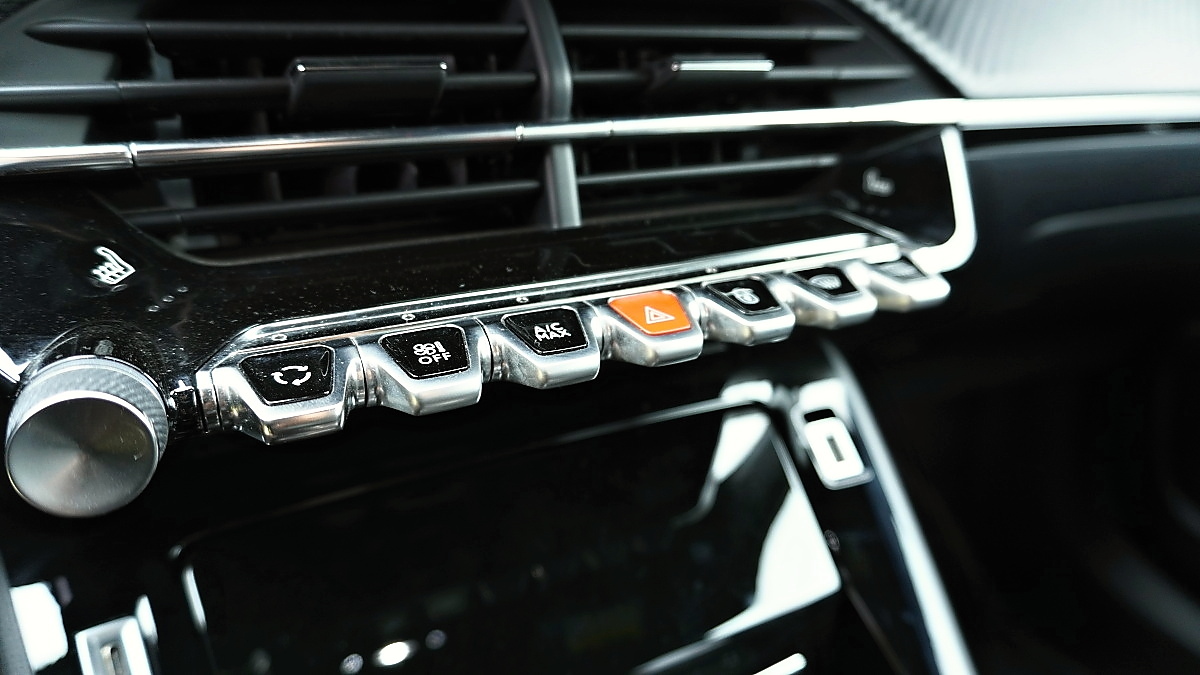 peugeot-2008-2020-19