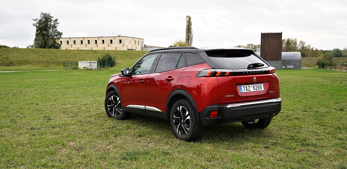 peugeot-2008-2020-30