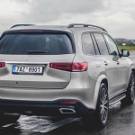 mercedes-benz-gls-2020-17