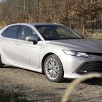 toyota-camry-2020-19