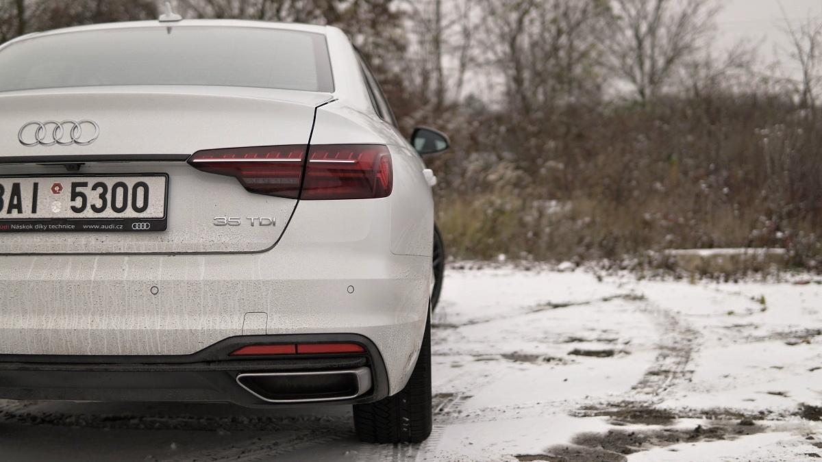audi-a4-2021-37