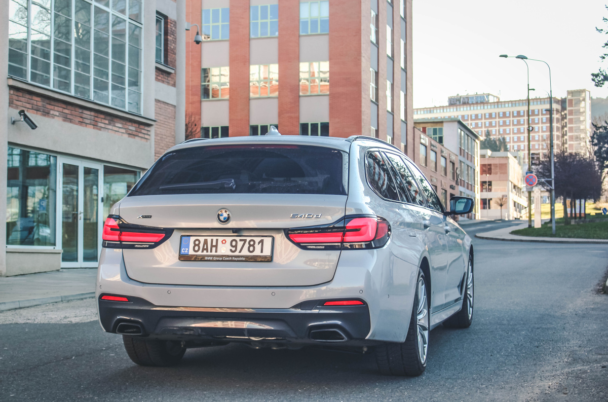 bmw-5-touring-2021-lci-8
