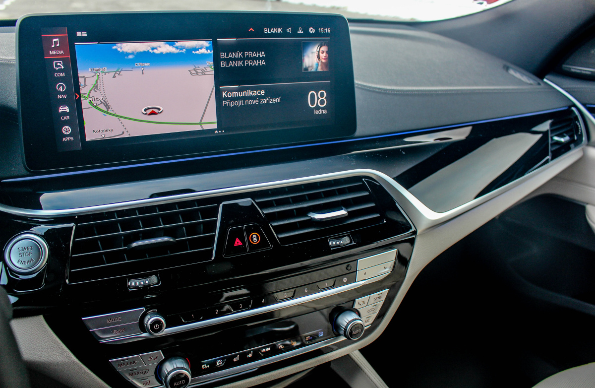 bmw-6-lci-2021-22