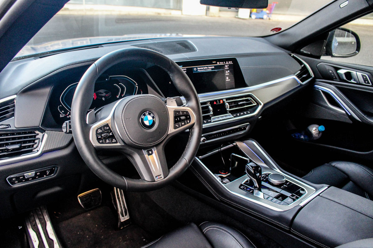 bmw-x6-2021-m-sport-13
