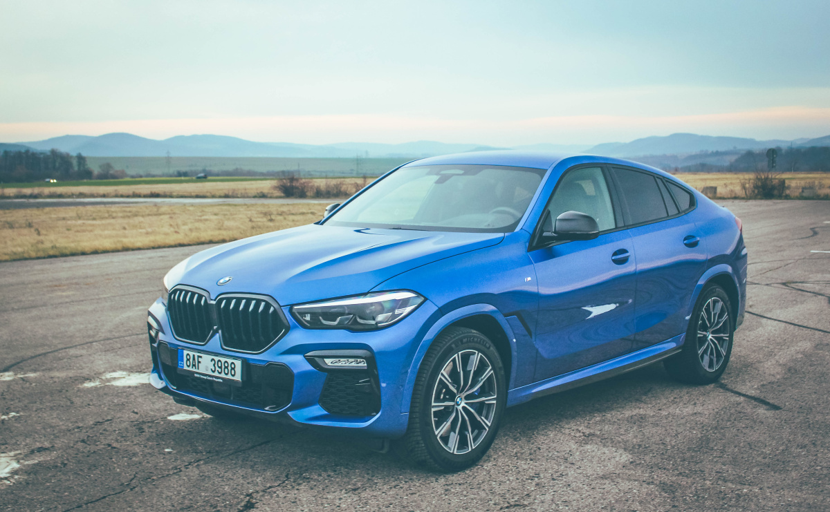bmw-x6-2021-m-sport-2