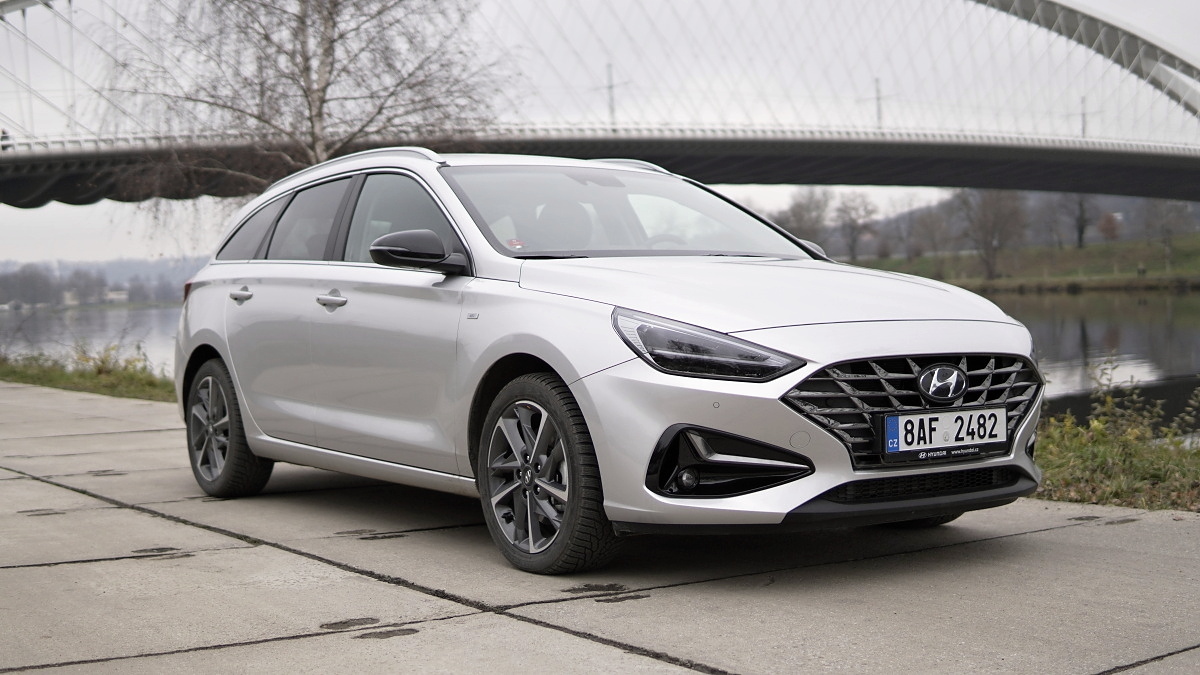 hyundai-i30-kombi-2021-24
