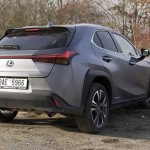 lexus-ux250h-25