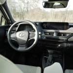 lexus-ux250h-33