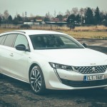 peugeot-508-sw-hybrid-12