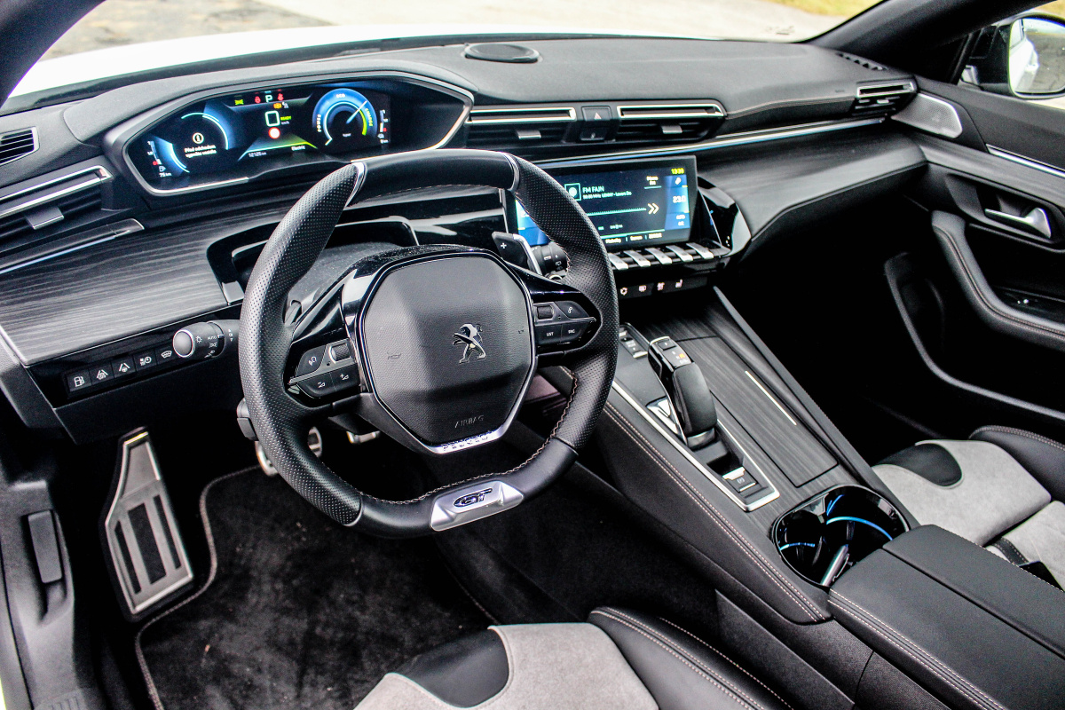 peugeot-508-sw-hybrid-5