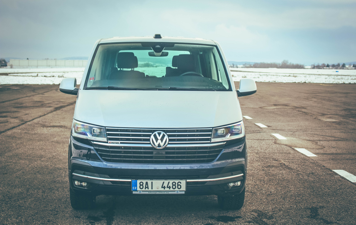 volkswagen-multivan-6-1-comfortline-11