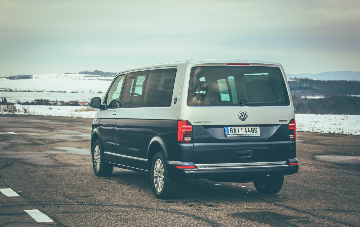 volkswagen-multivan-6-1-comfortline-4