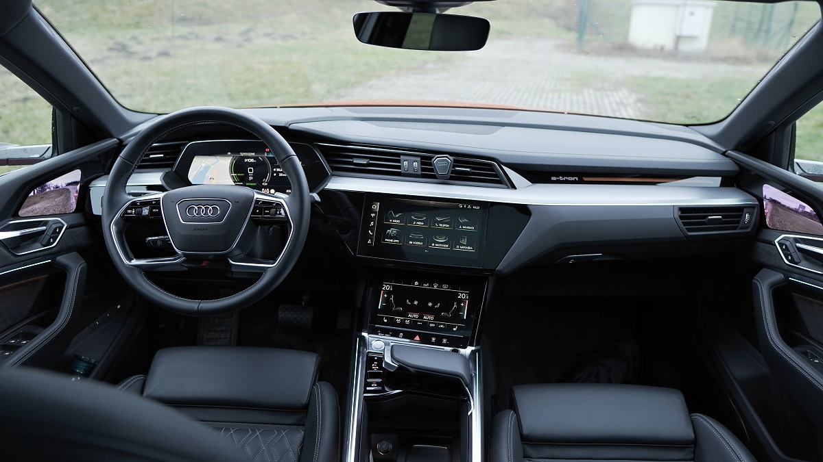 audi-e-tron-sportback-48