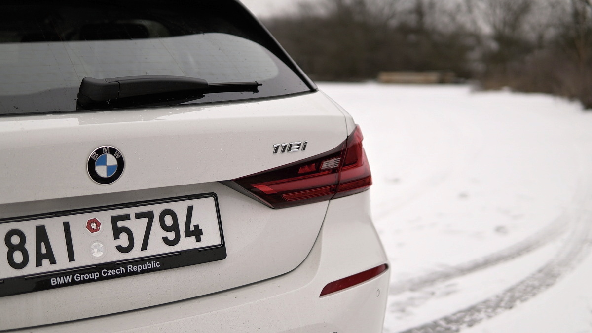 bmw-1-g40-2021-12