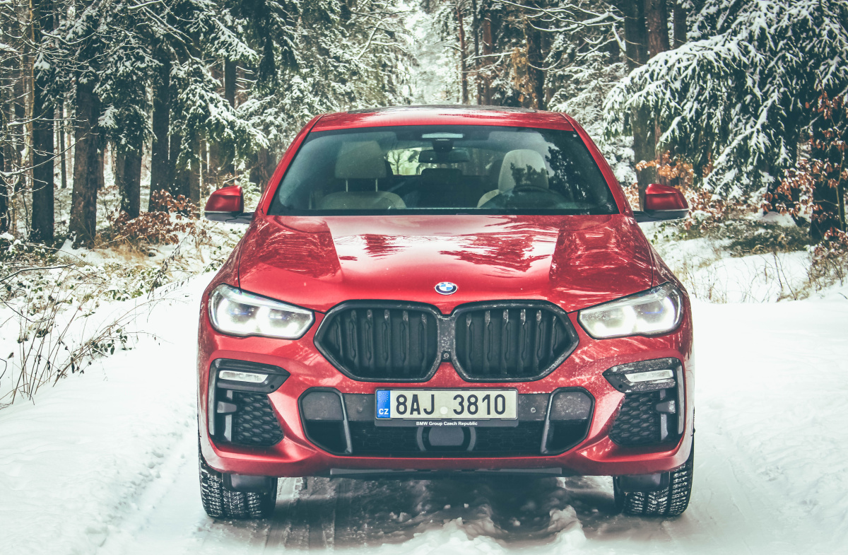 bmw-x6-2021-12