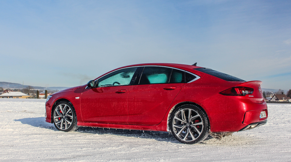 opel-insignia-gsi-grand-sport-2