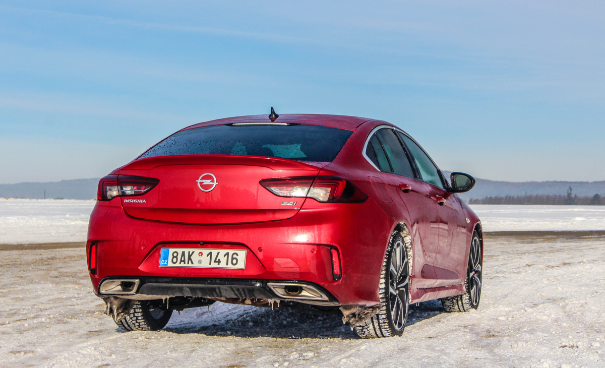 opel-insignia-gsi-grand-sport-20