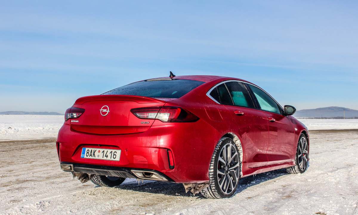 opel-insignia-gsi-grand-sport-24