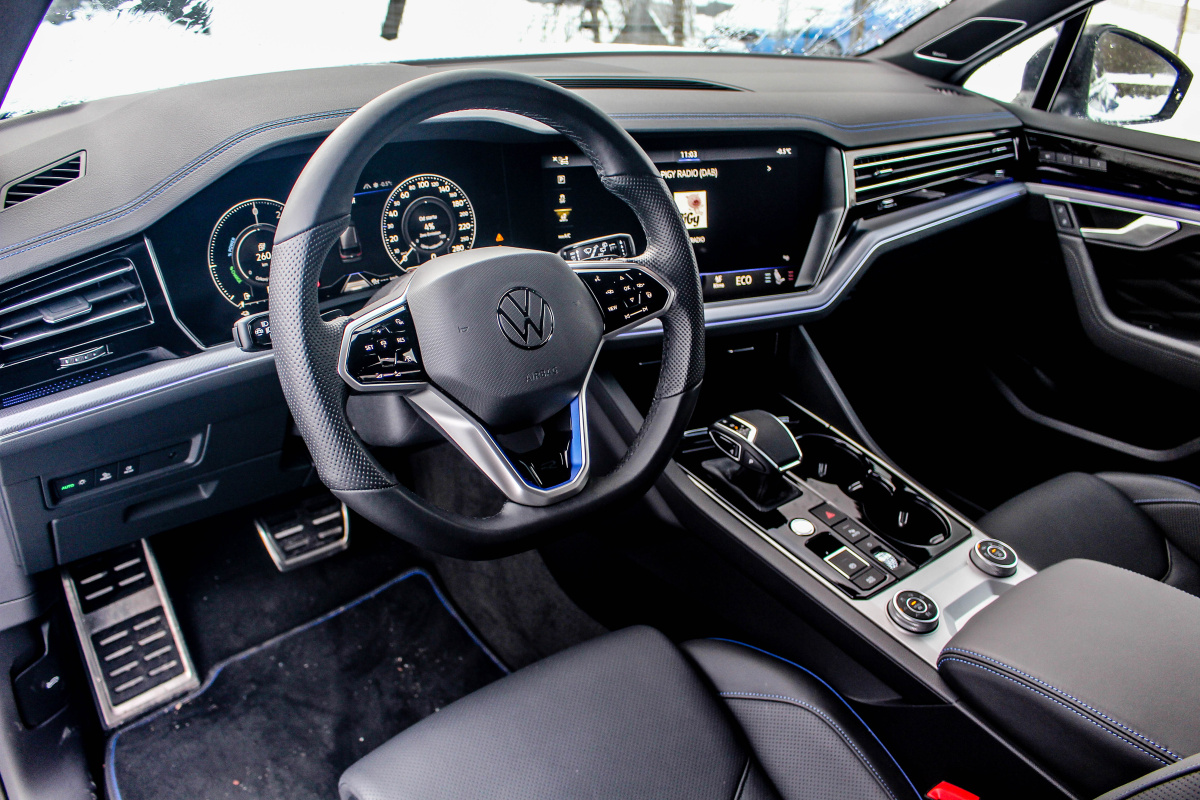 volkswagen-touareg-r-ehybrid-17