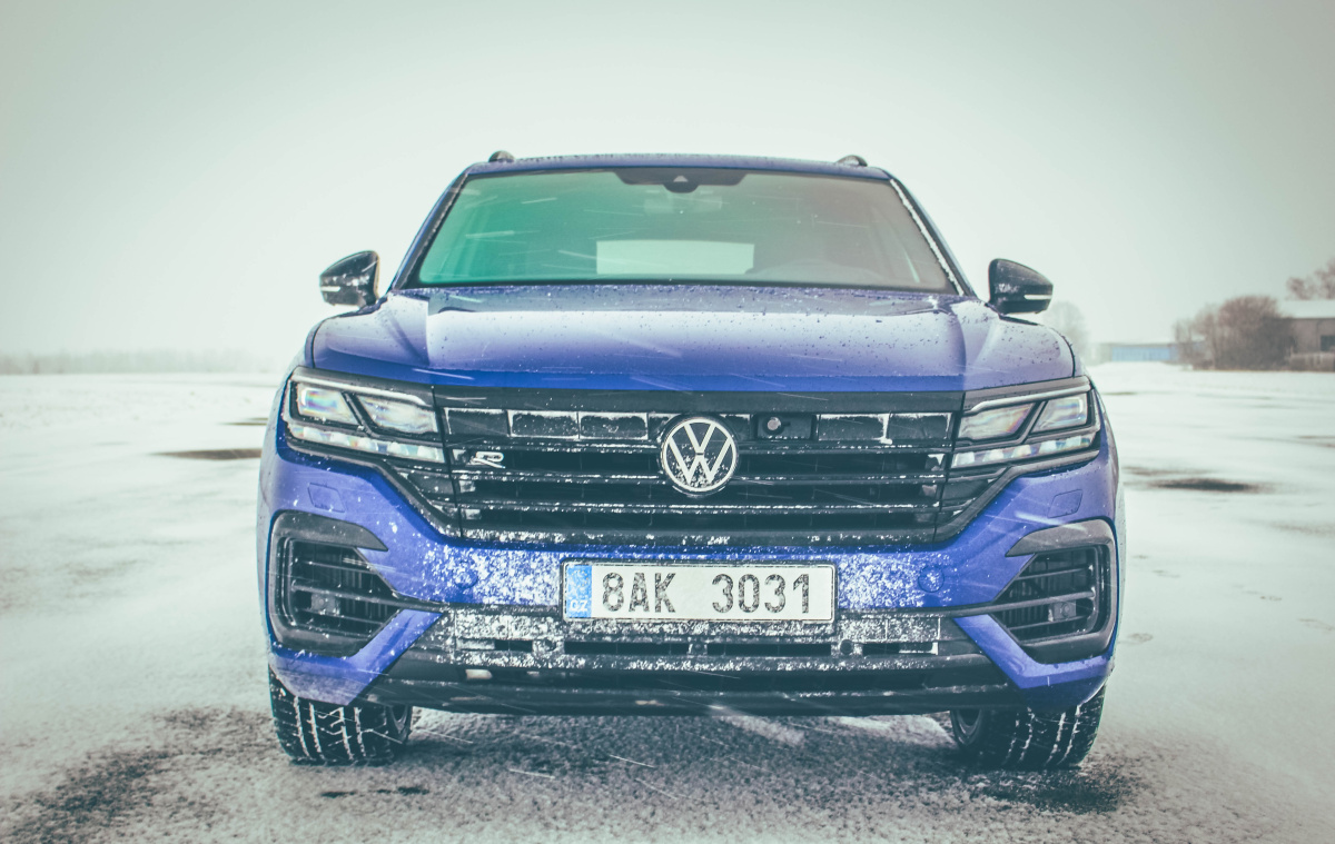 volkswagen-touareg-r-ehybrid-5