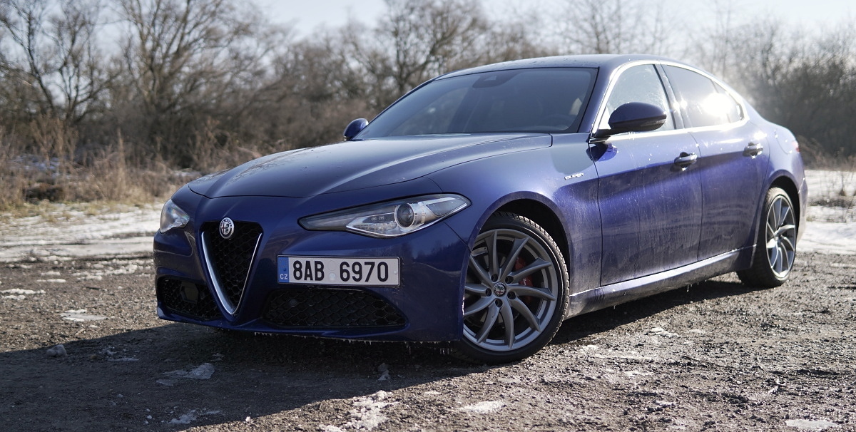alfa-romeo-giulia-2021-16