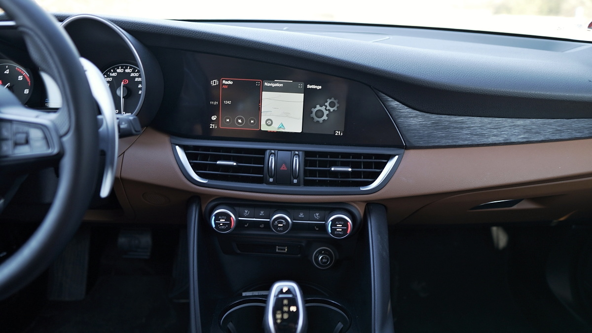 alfa-romeo-giulia-2021-26
