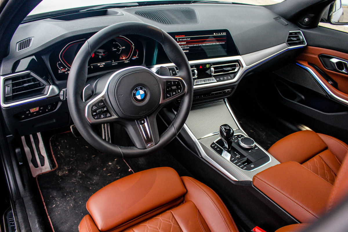 bmw-m340d-xdrive-touring-16