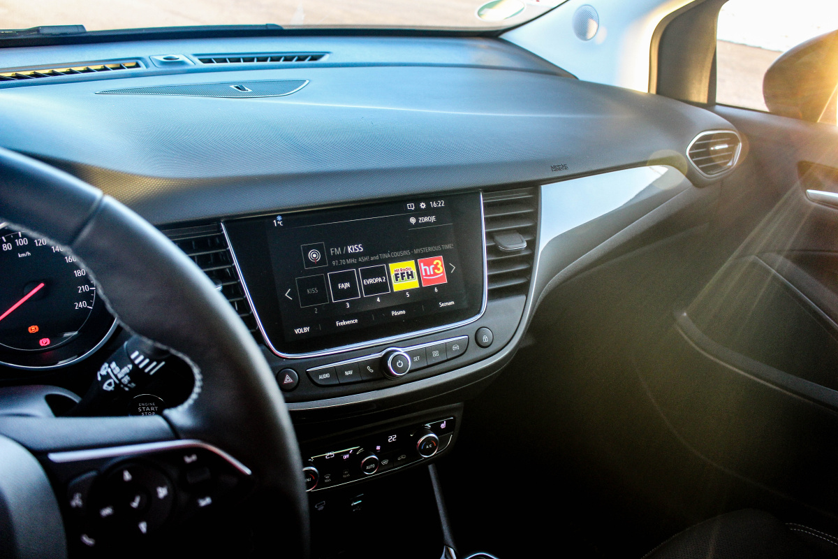 opel-crossland-14