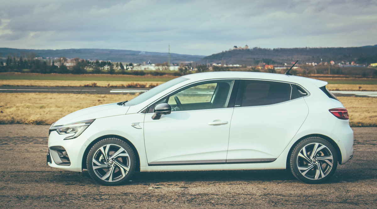 renault-clio-e-tech-8