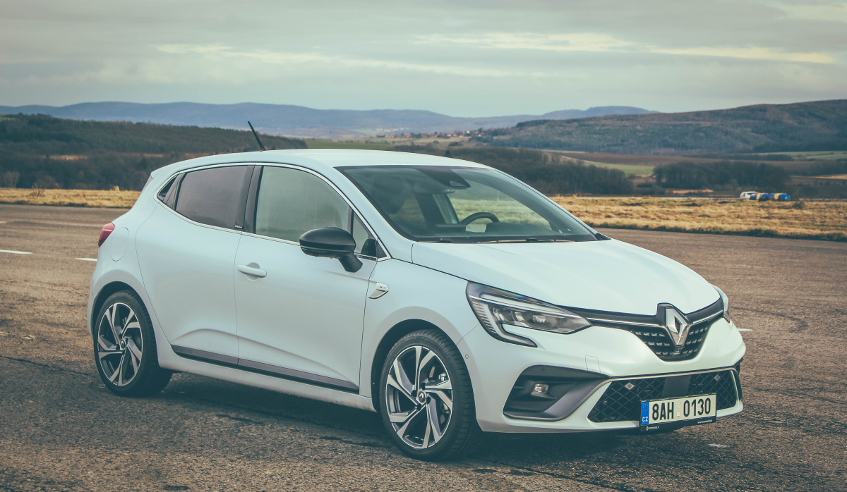 renault-clio-e-tech-9