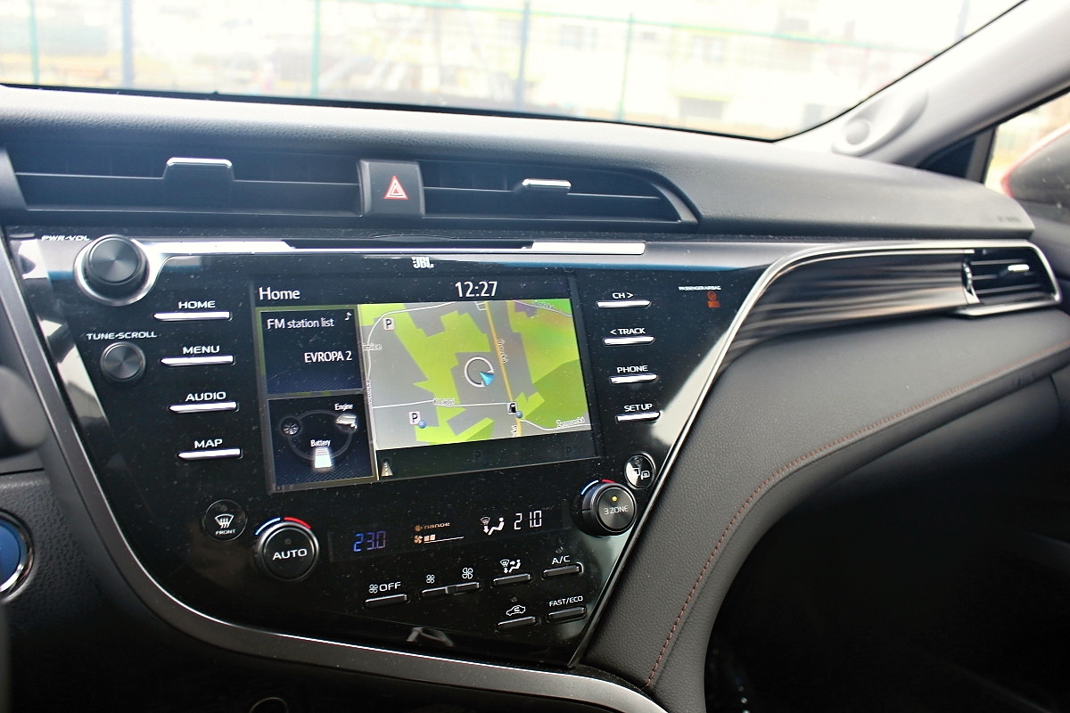 toyota-camry-13